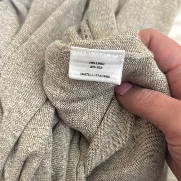 Eileen Fisher Women's 2 Piece Italian Linen and Silk Sweater Set. Size XL - Picture 8 of 8